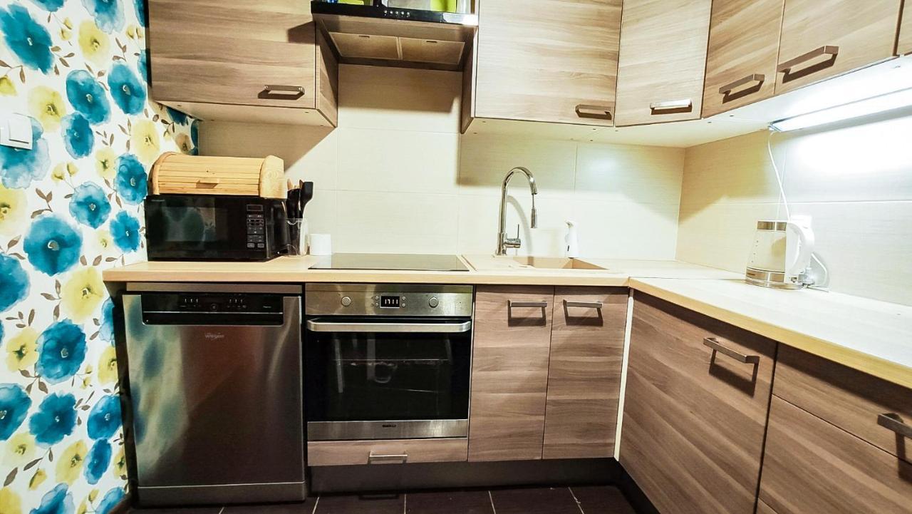Sokolowska City Centre Metro Apartment